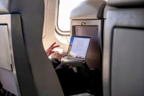 Tray table